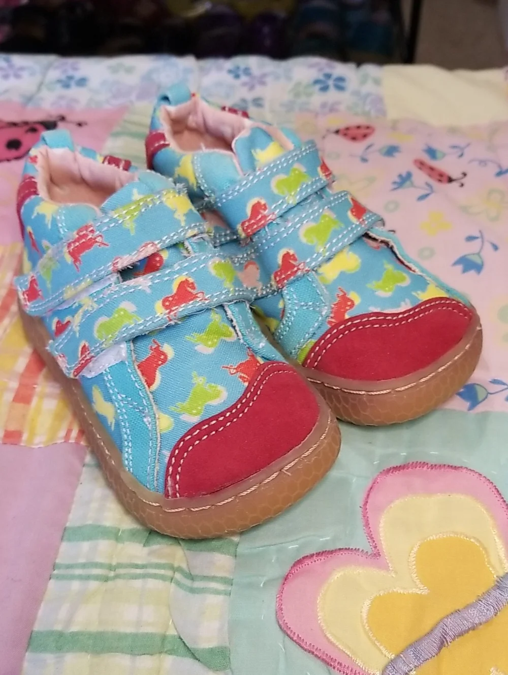 Livie & Luca HTF Light Blue Horsey Sneakers with Red Suede Trim Size 5